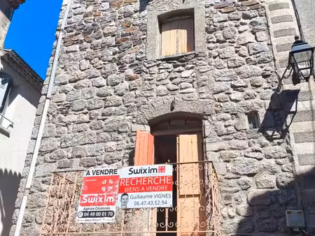 maison de village en pierre