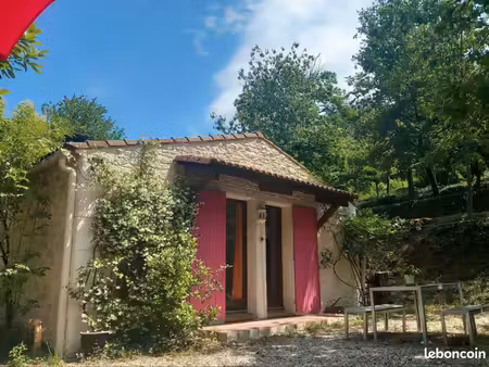 petite maison dans un ecrin de nature dans la vallée de mialet d'octobre à juin uniquement