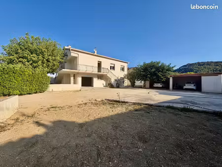 maison 4 pièces 133 m²