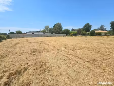 terrain 750 m² gaillan en medoc