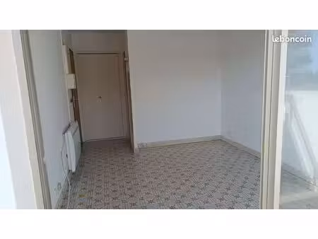 studio à 200m de la plage