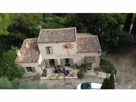 le pouget propriété agricole de 21143 m2 avec tennis et pisc