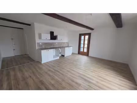 appartement t2 rénové avec vue sur l'hérault