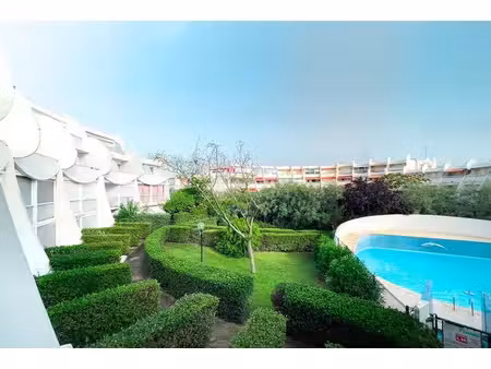 la grande motte  studio meublé de 19m2  disponible à l'année