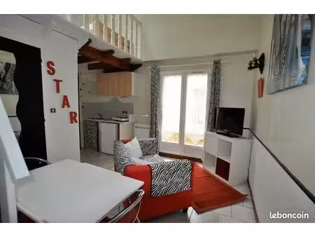 studio avec mezzanine et courette iut paul bert