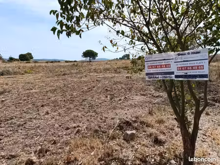 terrain 335 m² poussan