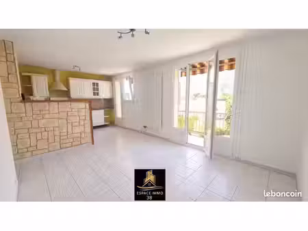 appartement 3 pièces 55 m²