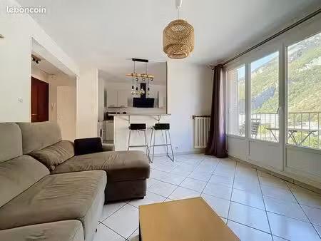 appartement 3 pièces 56 m²
