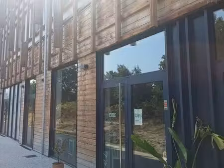 vente mur local commercial 56m2