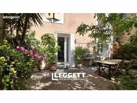 maison 8 pièces 180 m²