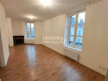 f3 61.77 m²² trés bon état avec garage
