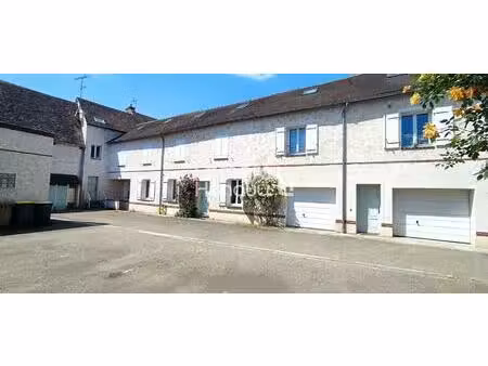 grand f3 81.30 m²  lumineux  proche centre ville