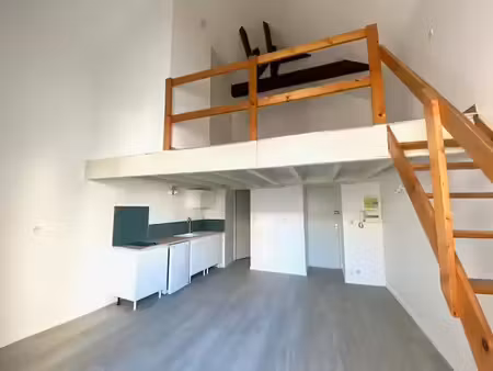 location appartement 1 pièce 32 m² à nantes (44000)