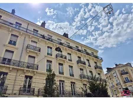 location appartement 3 pièces 62 m² à grenoble (38000)