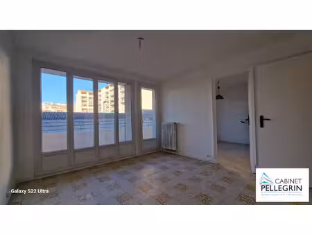 p fornier t2 avec balcon