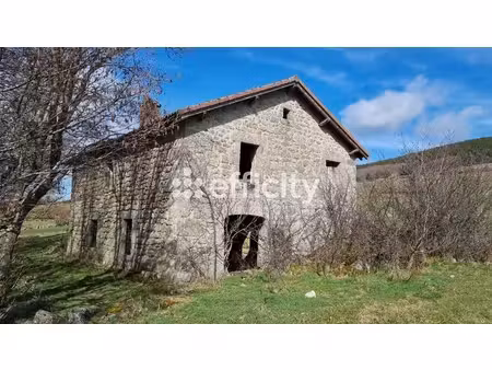 maison 1 pièce - 60 m²