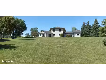 maison de 150 m2 au calme absolu