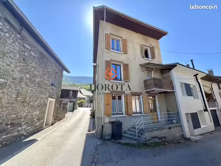 maison 5 pièces 121 m²