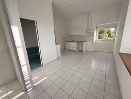 location appartement 2 pièces à bécherel (35190) : à louer 2 pièces / 44m² bécherel