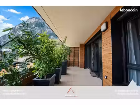 appartement 3 pièces 69 m²
