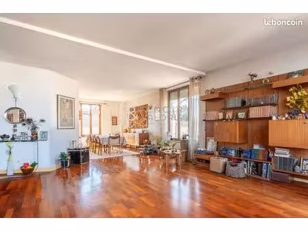 appartement 4 pièces 132 m²