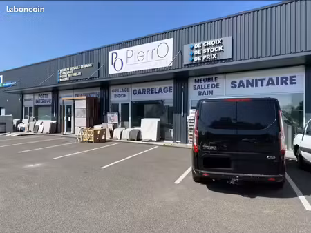 local commercial à louer 120m2 (d811)