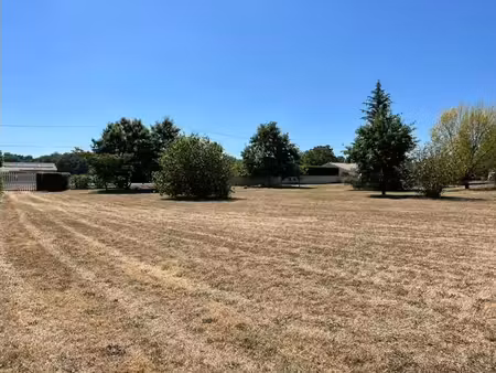 terrain à vendre