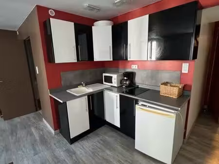 studio meublé à louer – ambert – 29 49 m²
