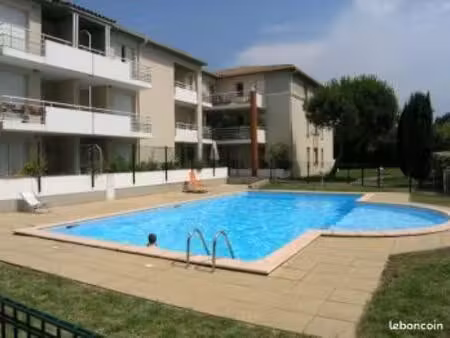 appt meublé t3 56m² + piscine + box + parking