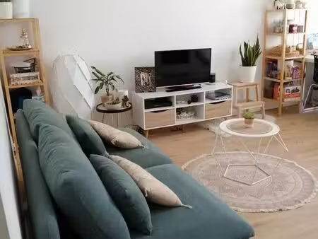 t4 82m2 rénové et meublé