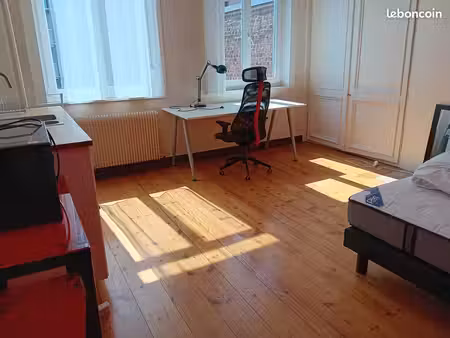 agréable chambre meublée dans résidence sympa vauban catho