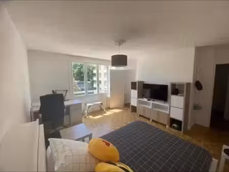 studio 2 pièces 29 m²