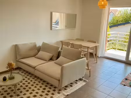 t2 meublé 42 m² - terrasse - double garage - centre saint-genis-pouilly