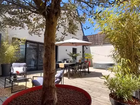 loft d'exception 145m2 - terrasse 70m2 - dpe a - climatisé - garage
