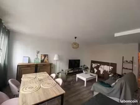 appartement t3 avec parking privé