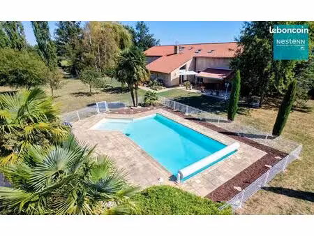 propriété 13 pièces 325 m²