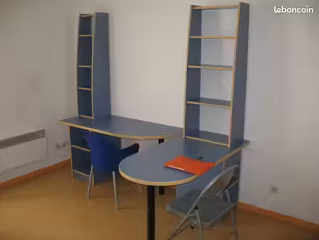 studio avec place de parking