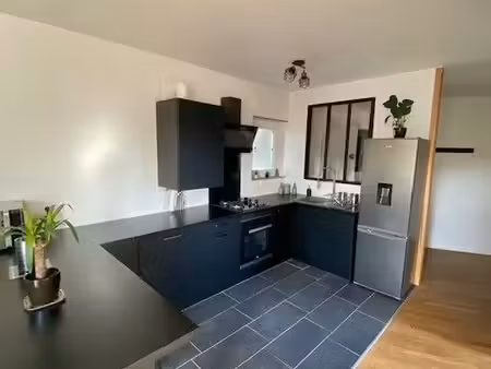 appartement t2 meublé 45 m² – angers – disponible immédiatement