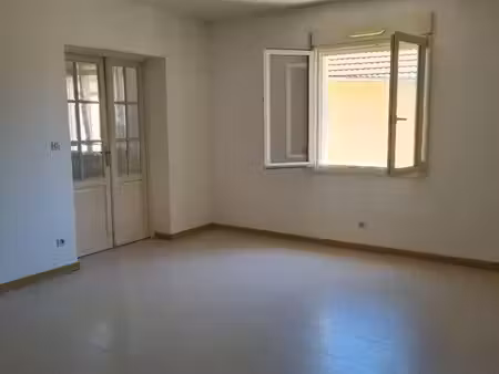 f2