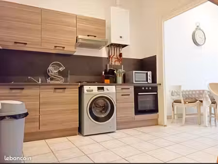 maison individuelle meublée – 3 chambres – 120 m²