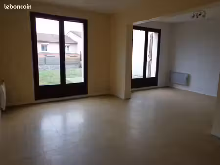 maison 4 chambres sur terrain clos