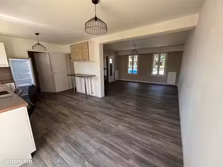 maison 5 pièces 93 m²