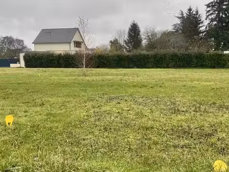 terrain à bâtir de 417 m² à saint-laurent-de-la-plaine (49)