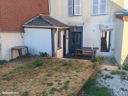 studio 30m² meublé à louer (rdc)
