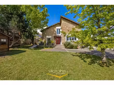 maison familiale aux portes de montchat – 192 m² – bron les genêts