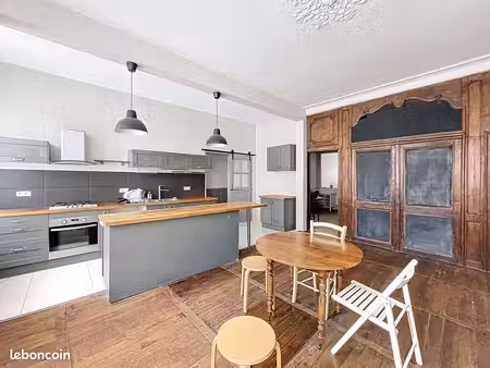 maison 4 pièces 195 m²