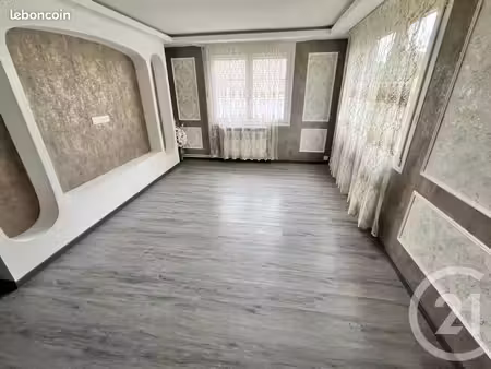 maison 6 pièces 137 m²