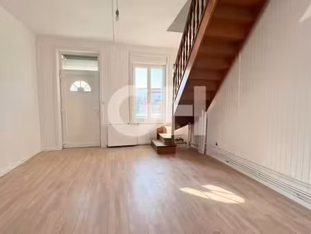 maison 9 pièces 184 m²