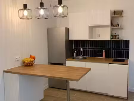 appartement loué et meublé en souplex