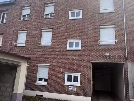 immeuble 15 pièces 313 m²